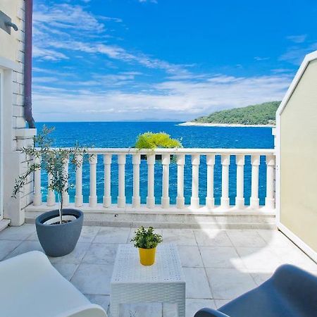 Luxury Bellavista Amazing Sea Holidays With Private Beach & Parking Milna  Eksteriør bilde