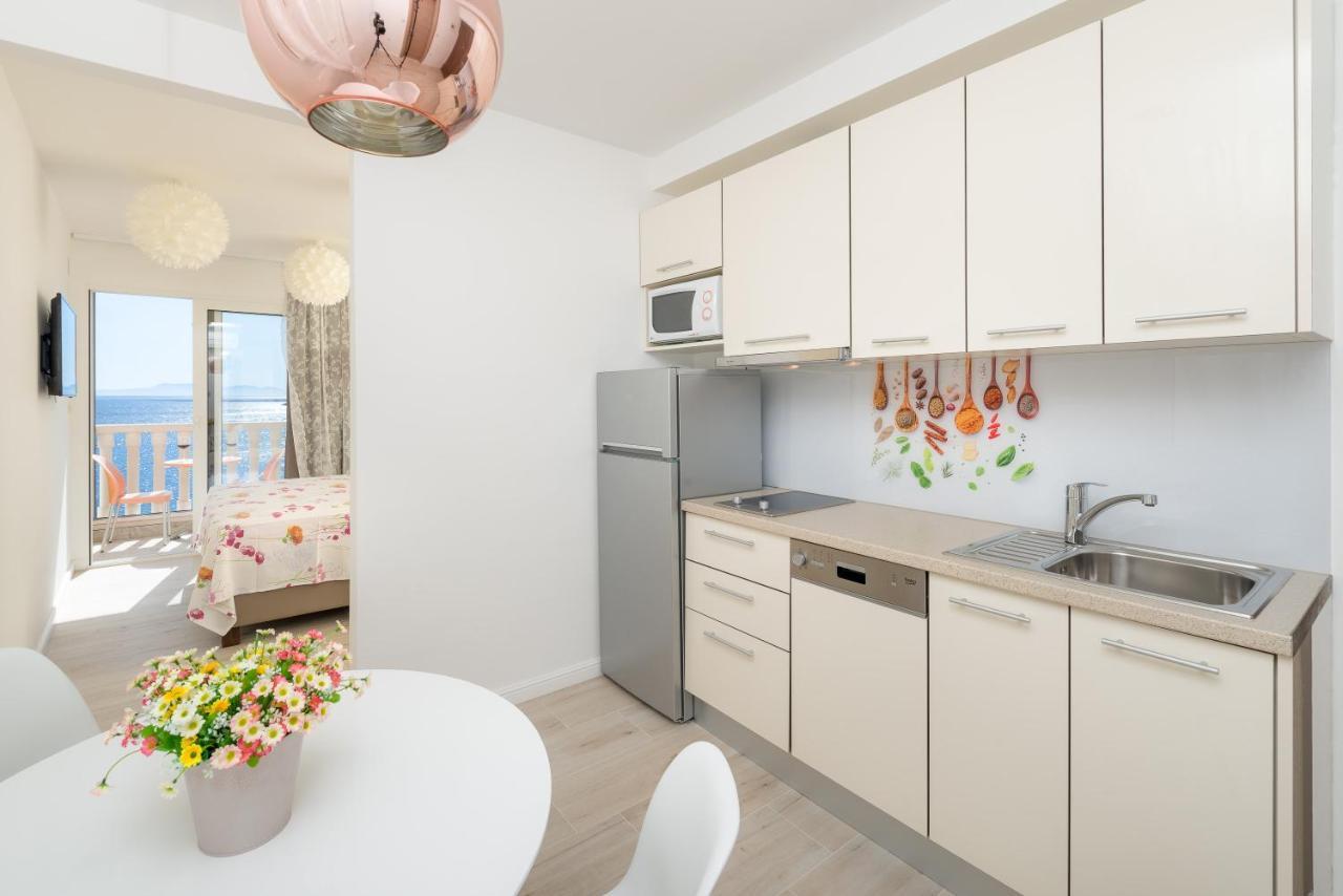 Luxury Bellavista Amazing Sea Holidays With Private Beach & Parking Milna  Eksteriør bilde