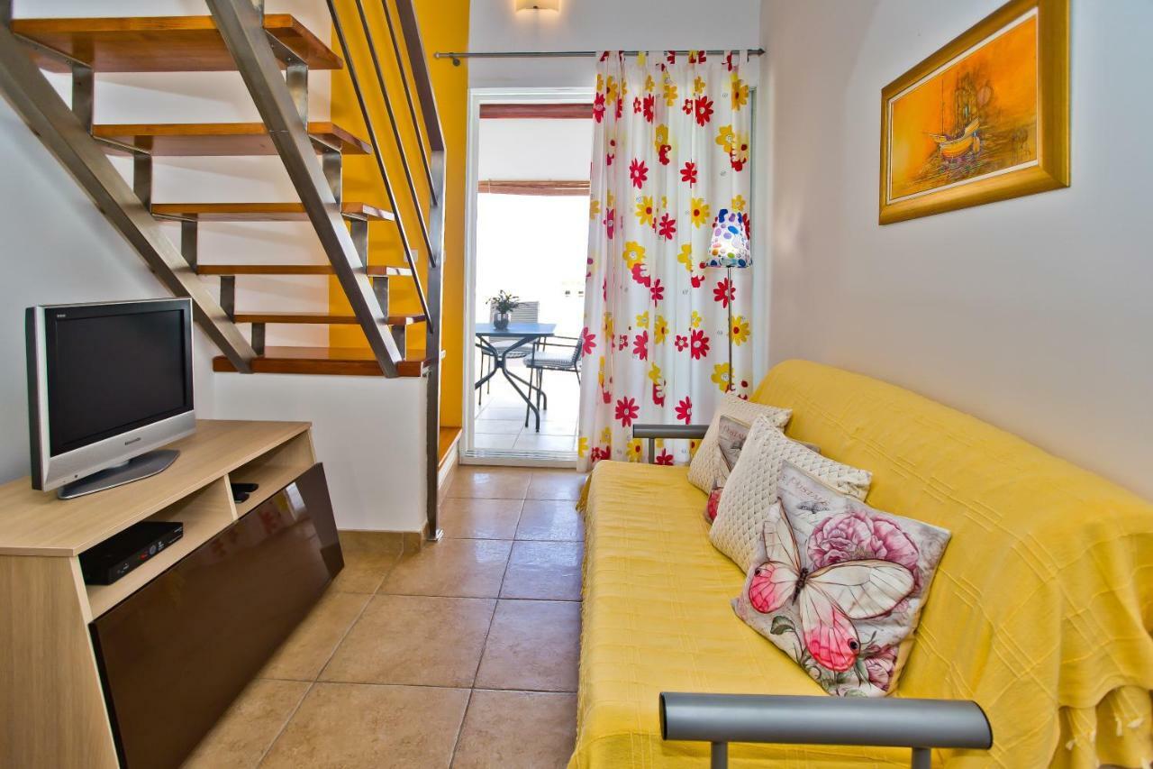 Luxury Bellavista Amazing Sea Holidays With Private Beach & Parking Milna  Eksteriør bilde