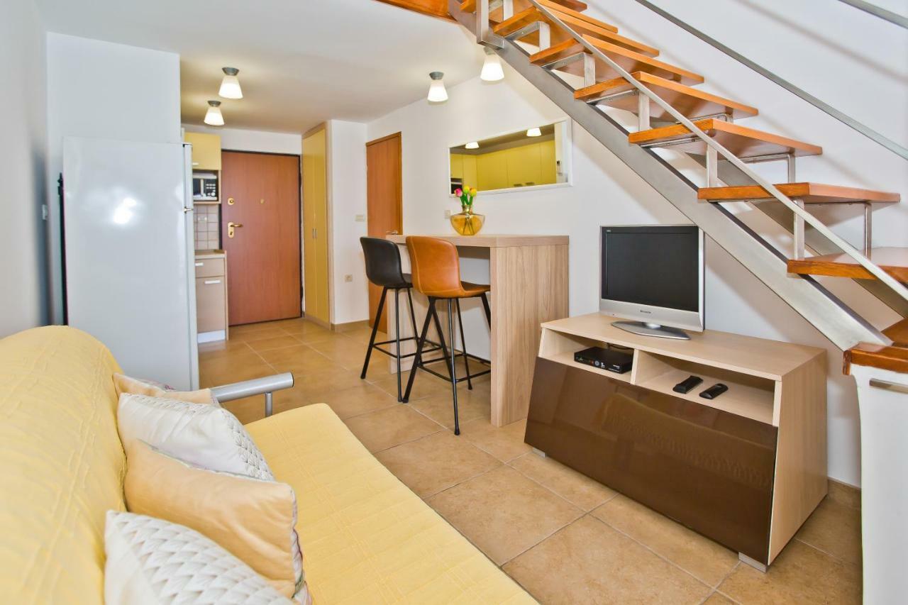 Luxury Bellavista Amazing Sea Holidays With Private Beach & Parking Milna  Eksteriør bilde
